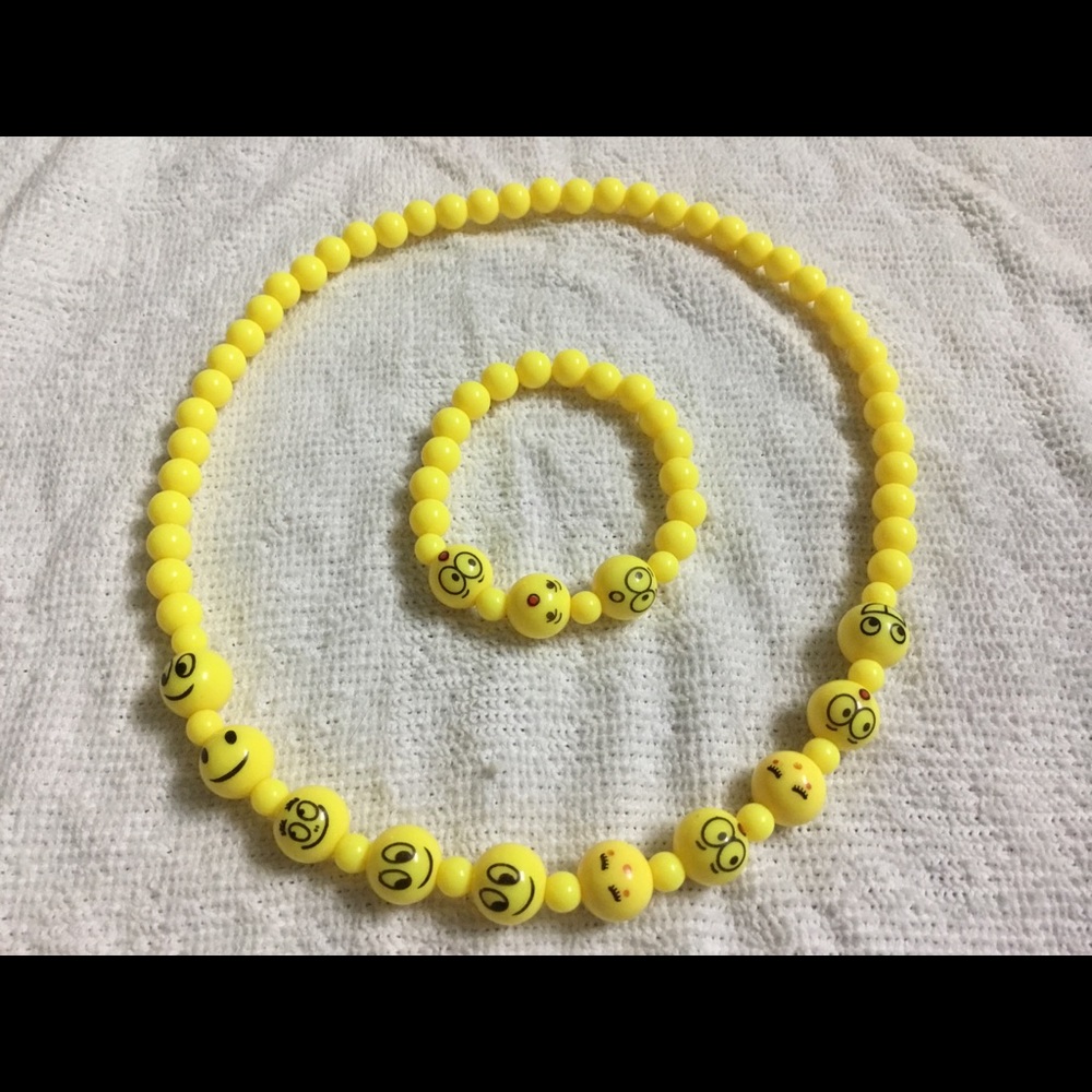Kids Beaded Emoji Necklace and Bracelet (New) - Picture 1 of 4